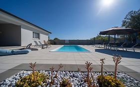 Villa Dreams